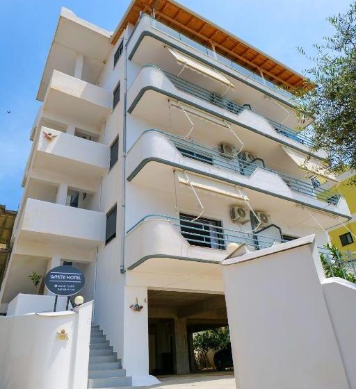 Отель White