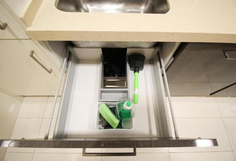 Oriente Dna Studios V