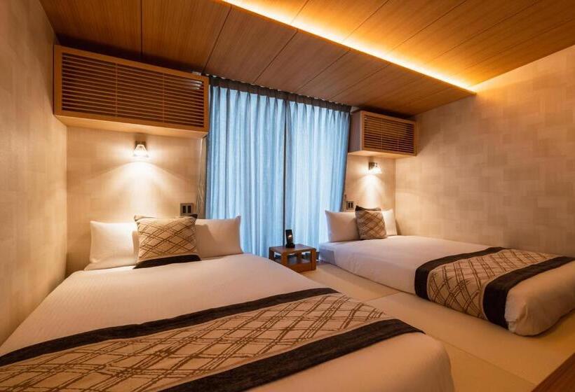 Grand Base Mojiko Ekimae