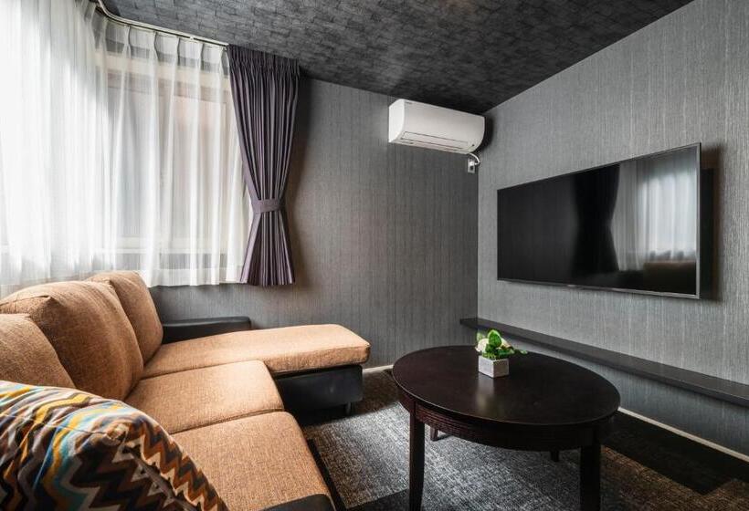 Grand Base Mojiko Ekimae