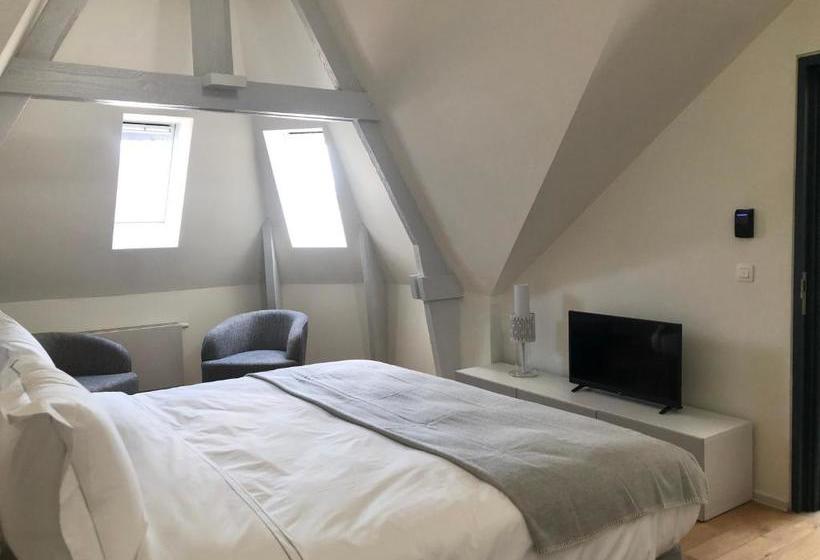 Отель The Scent Residence