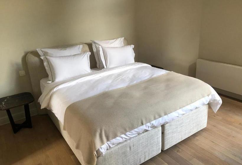 Отель The Scent Residence