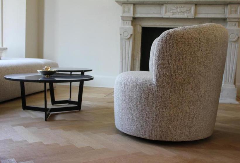 Отель The Scent Residence