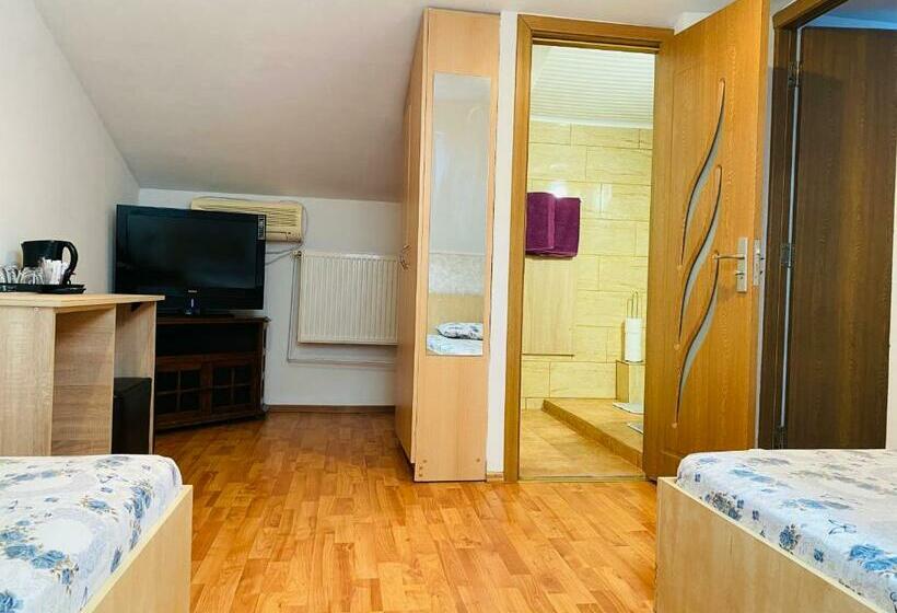 پانسیون Casa Adriana