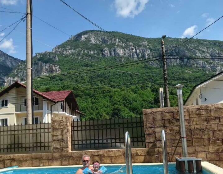 پانسیون Casa Adriana