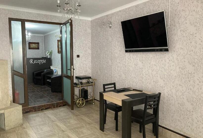 پانسیون Casa Adriana