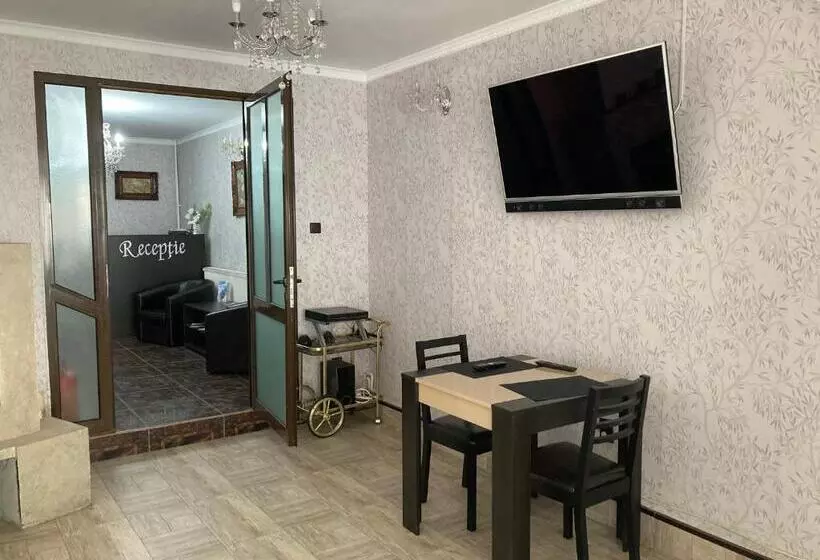پانسیون Casa Adriana