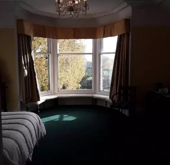 Majatalo Kilmorie House