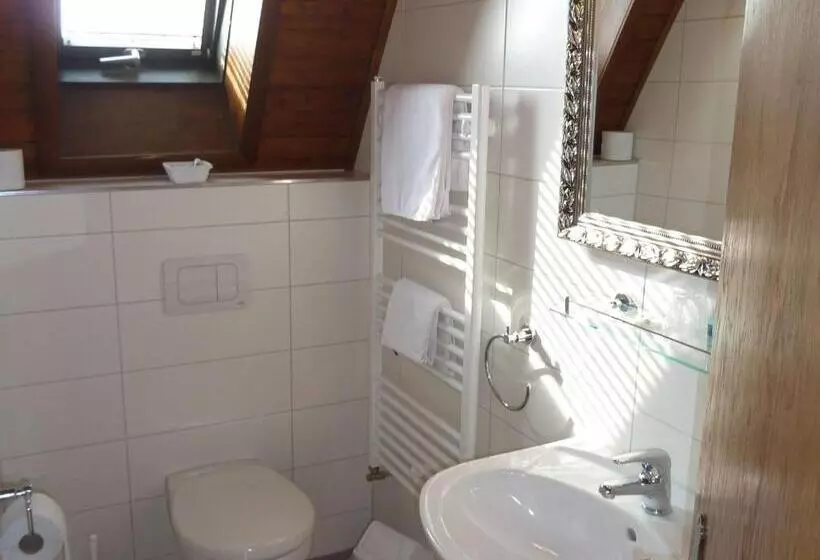 ホテル Gasthof Adler Güttingen