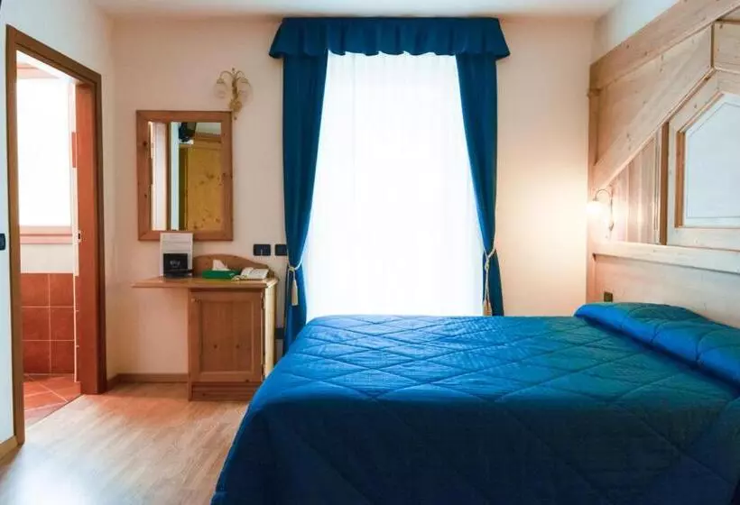 Hotelli Abete Bianco