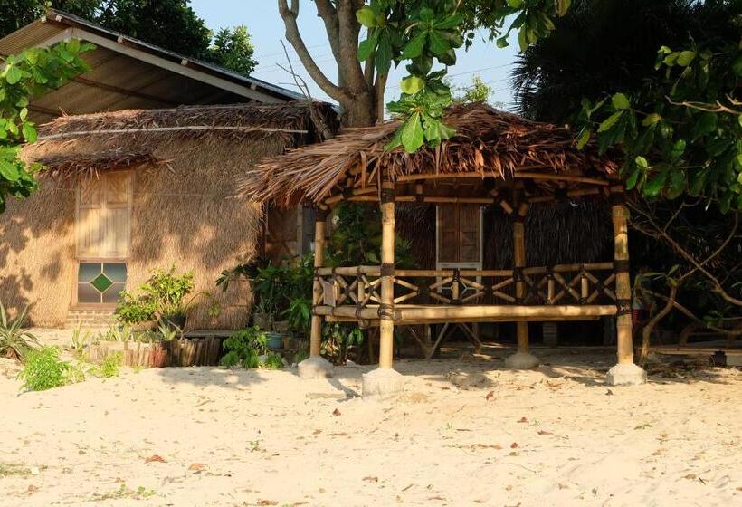 Villa Isabella Putri B&b