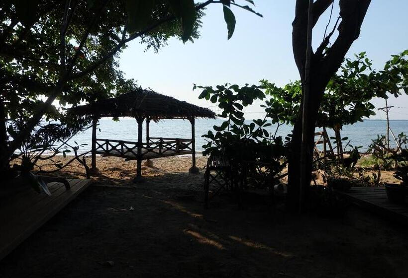 Villa Isabella Putri B&b