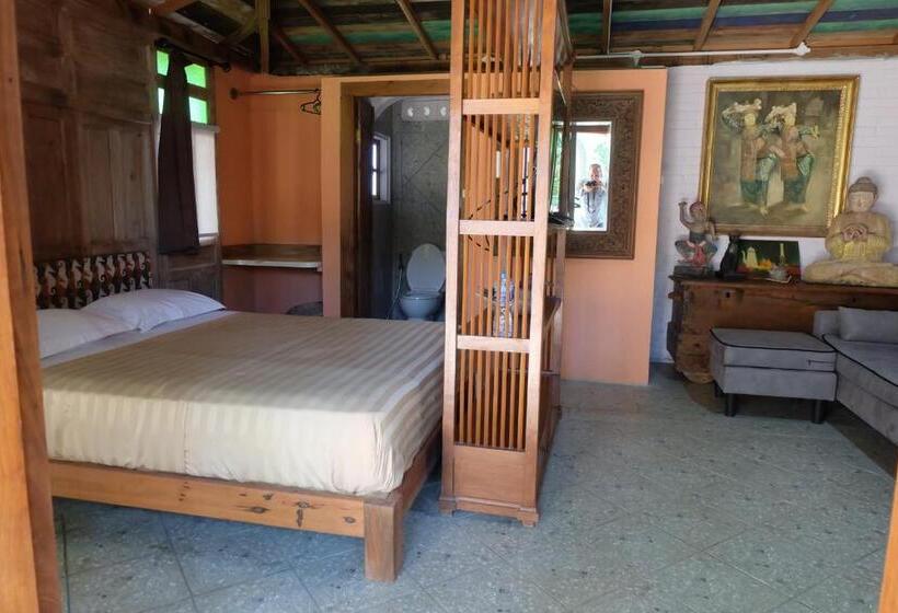 Villa Isabella Putri B&b