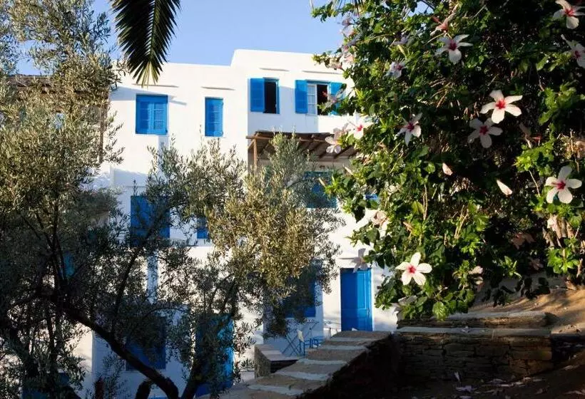Alexandros Hotel
