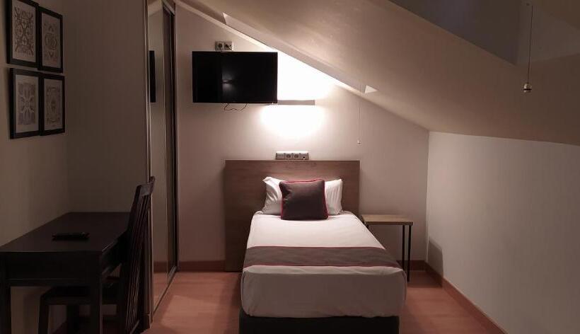 Hospedium Hotel Vittoria Colonna