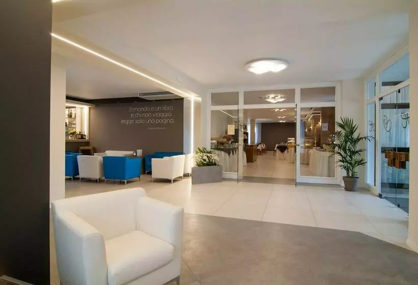 Отель Gardesana