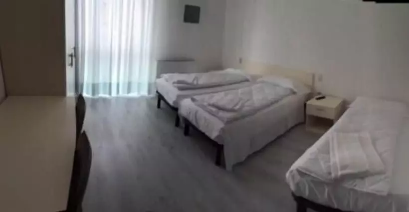 Отель Gardesana