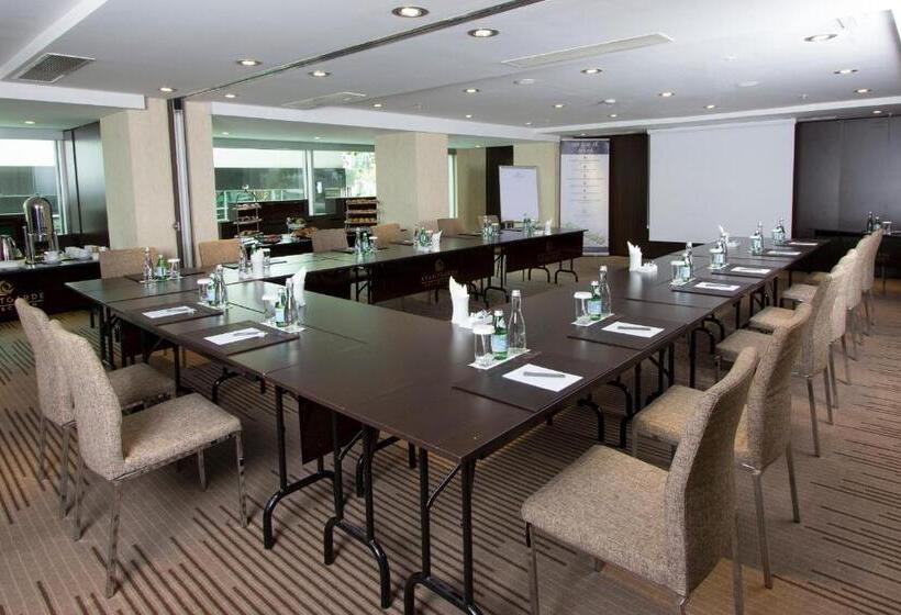 ホテル Avantgarde Urban Levent