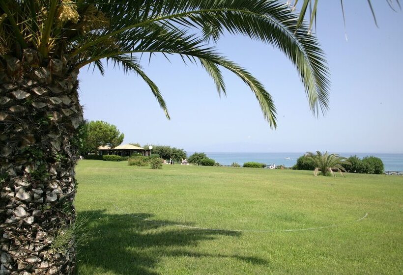 Отель Baia Della Rocchetta