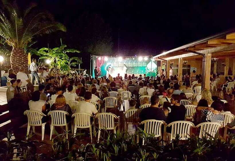 Отель Baia Della Rocchetta