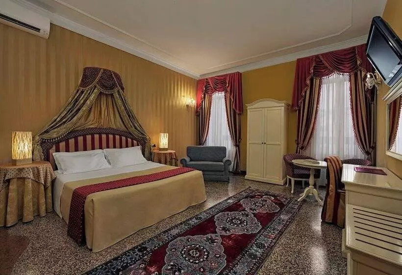 هتل Ca Bragadin E Carabba