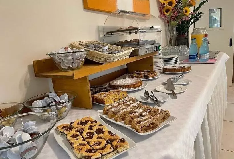 Отель Gardesana