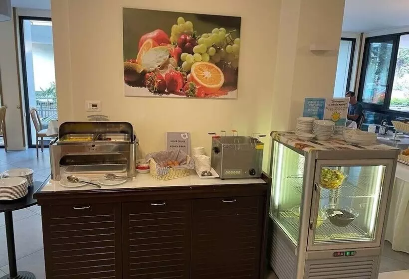 Отель Gardesana