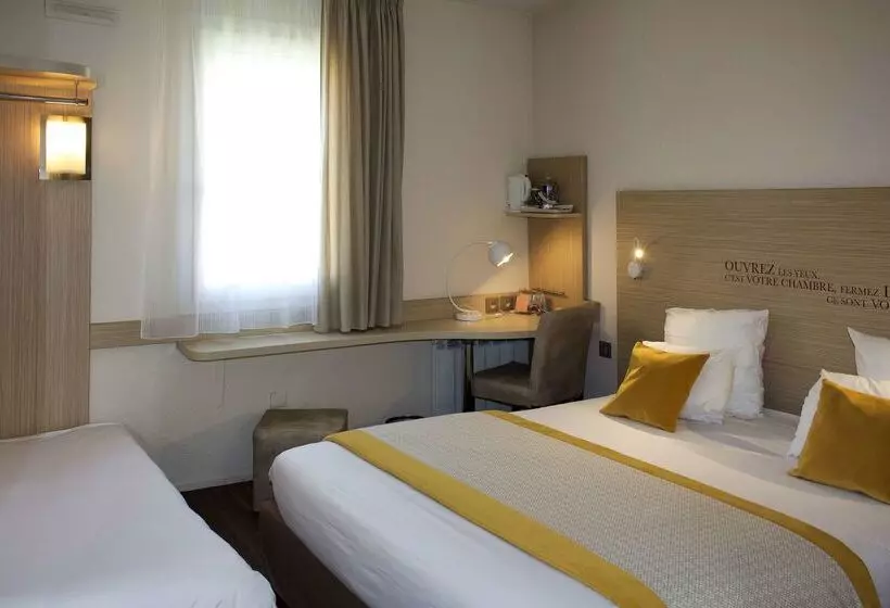 هتل Kyriad Lyon Est Bron Eurexpo Le Cottage