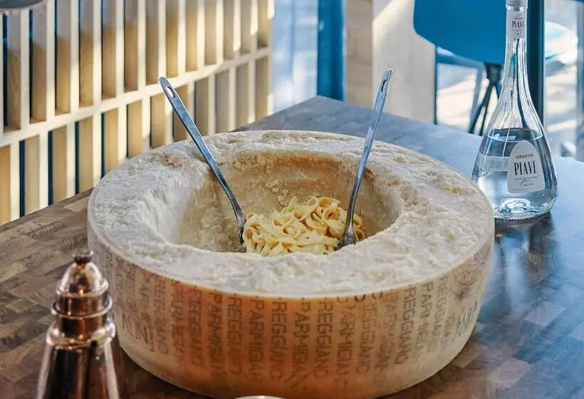 בית מלון כפרי Mercure Toulon La Seynesurmer