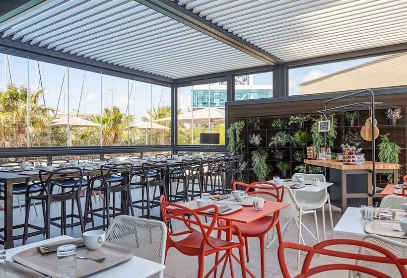 Отель Mercure Toulon La Seynesurmer