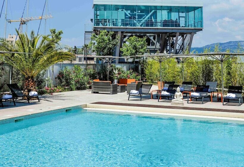 Отель Mercure Toulon La Seynesurmer