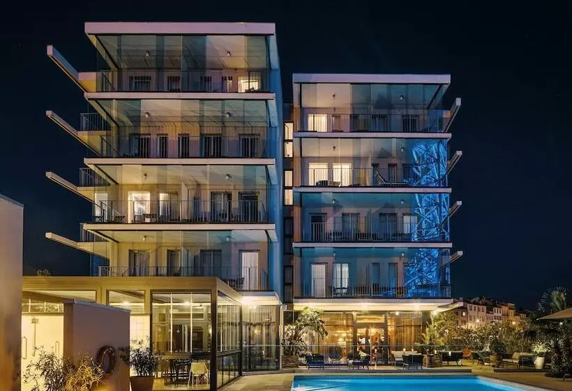 בית מלון כפרי Mercure Toulon La Seynesurmer