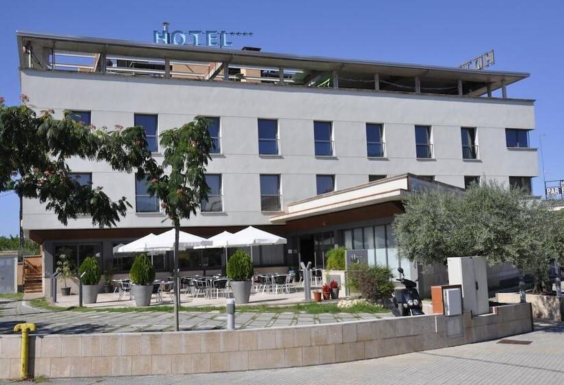 فندق Palau De Girona