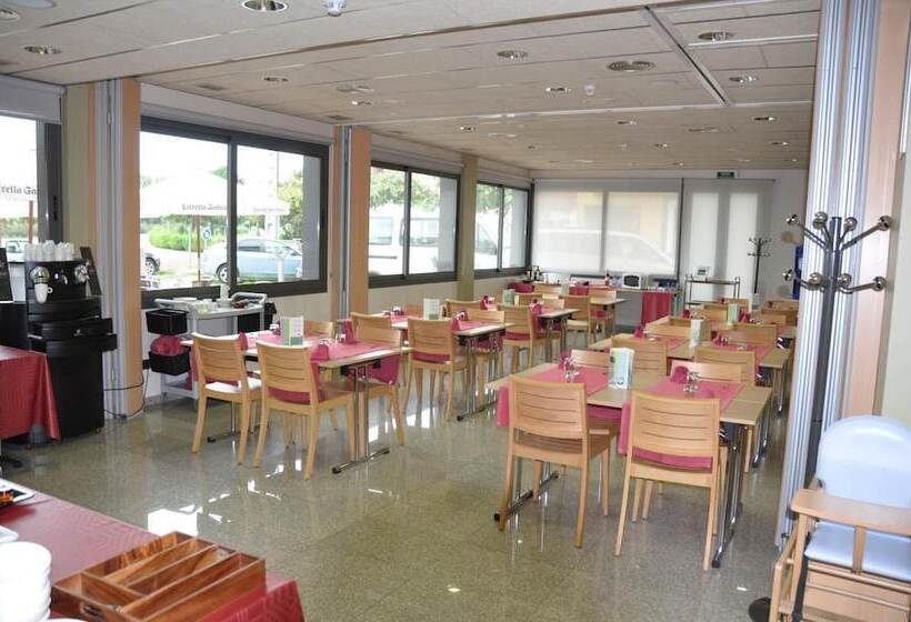 فندق Palau De Girona