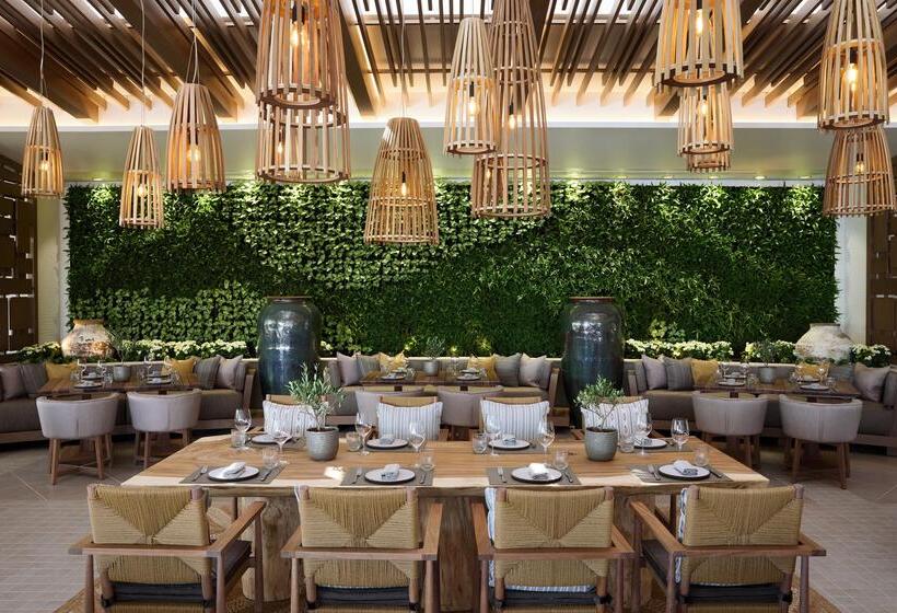 Отель Porto Sani