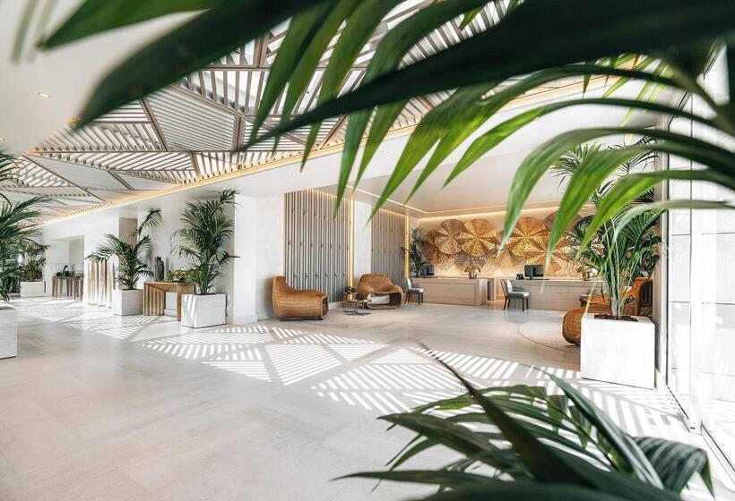 Отель Porto Sani