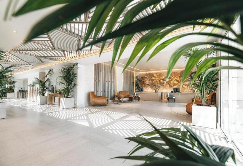 Отель Porto Sani