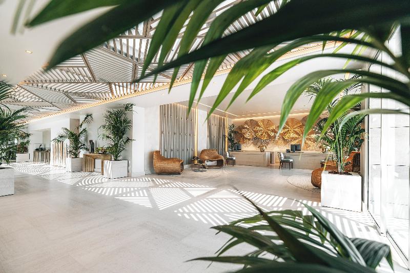 Отель Porto Sani