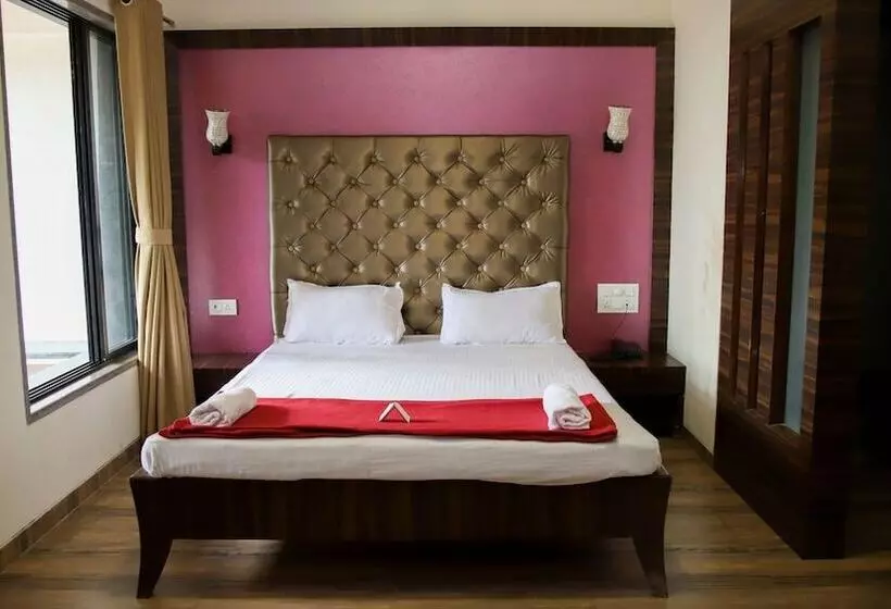 Hotelli Seashell Beach Resort