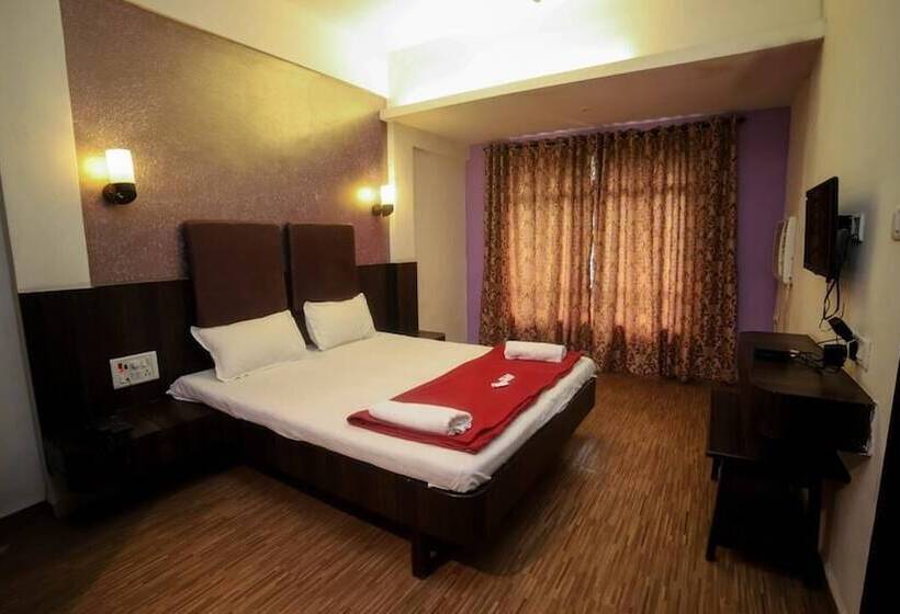 酒店 Seashell Beach Resort