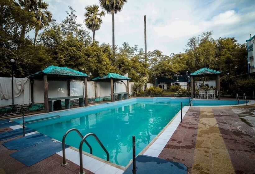 酒店 Seashell Beach Resort