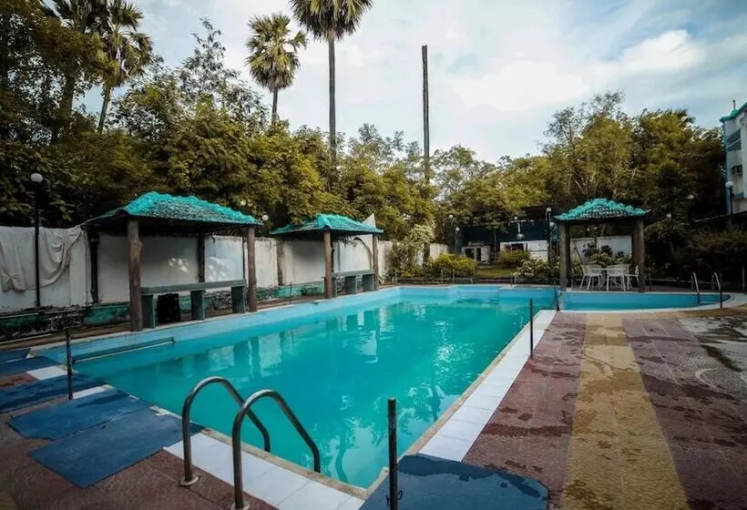 Hotelli Seashell Beach Resort