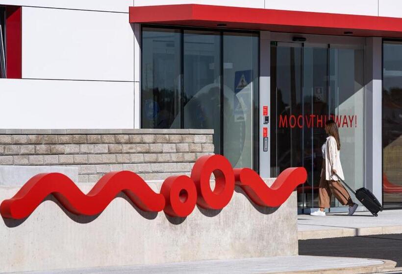 Moov Hotel Oeiras