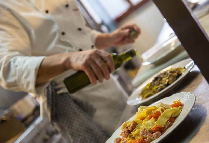 Отель Agriturismo Giuncola E Granaiolo