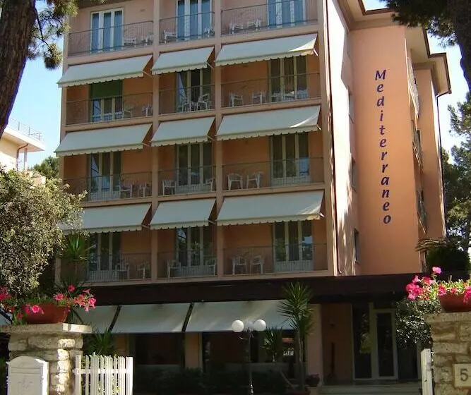 Отель Mediterraneo