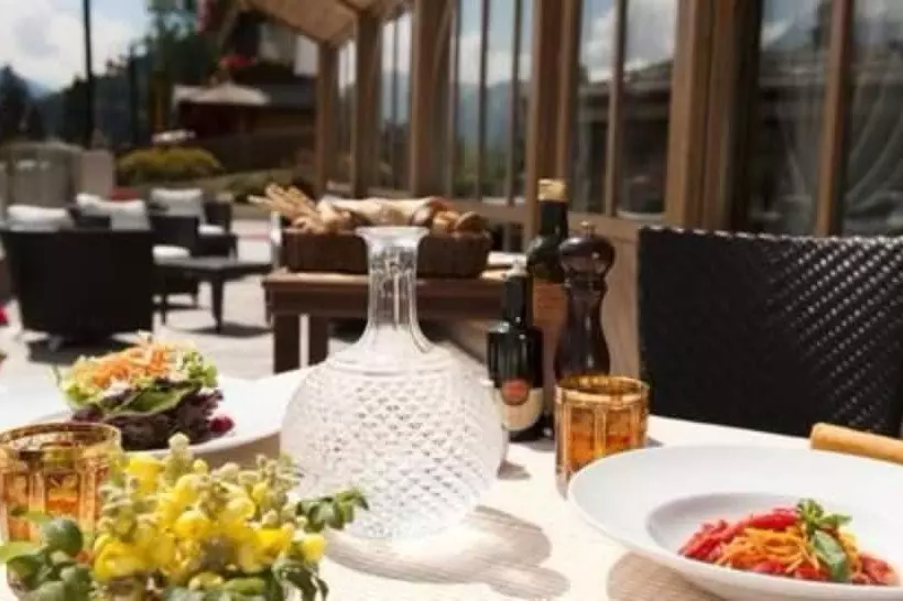 בית מלון כפרי Alpen Suite