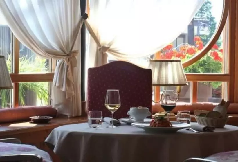 בית מלון כפרי Alpen Suite