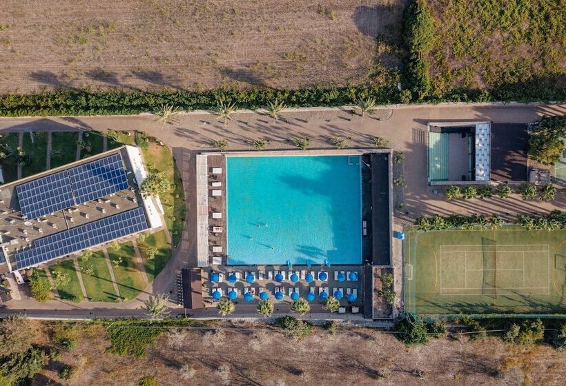 בית מלון כפרי Amareclub Baia Dei Turchi Resort Adults Only