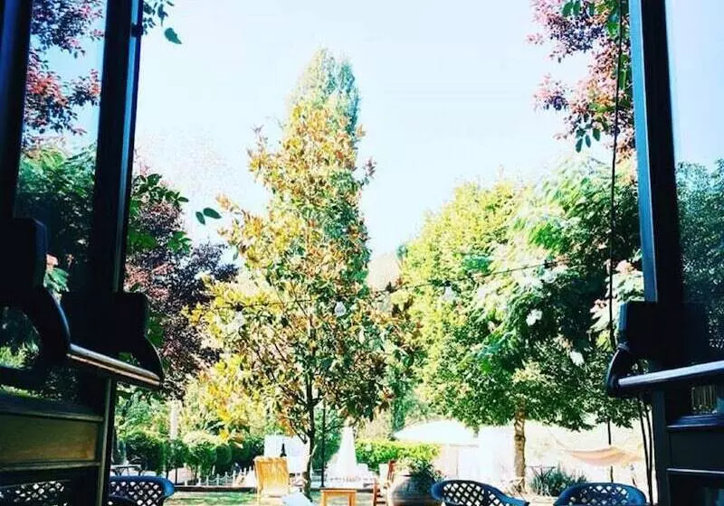 בית מלון כפרי Borgo Antico