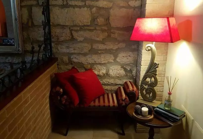 בית מלון כפרי Borgo Antico